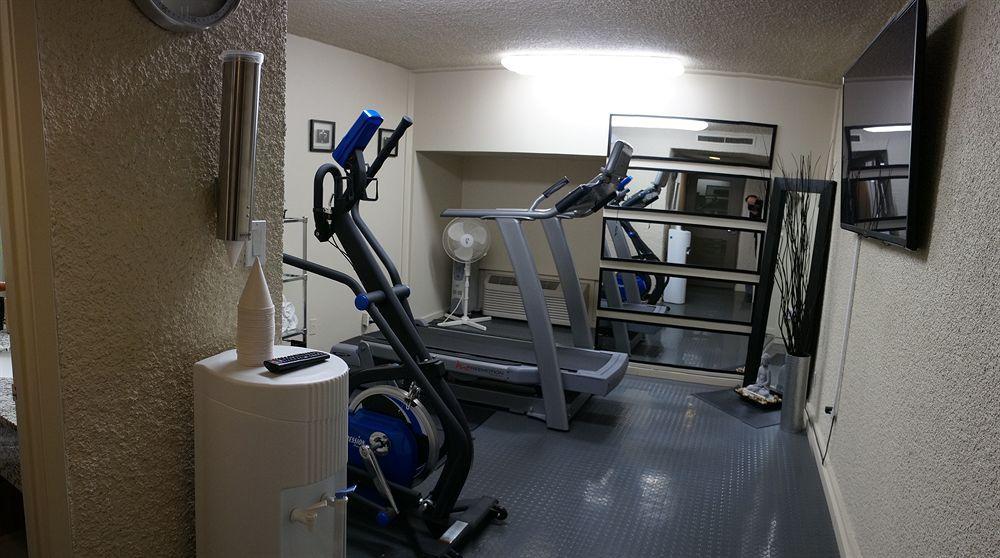Ramada By Wyndham Yellowhead Nw Hotel