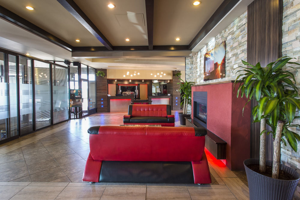 Hotel Ramada By Wyndham Yellowhead Nw 2*