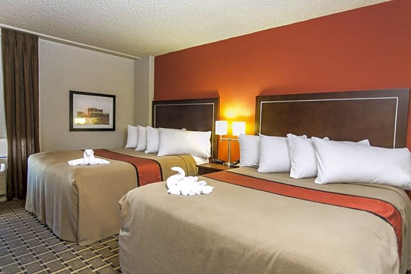 Ramada By Wyndham Yellowhead Nw Hotel Edmonton